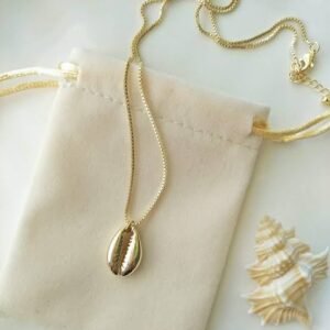 nacre bracelet