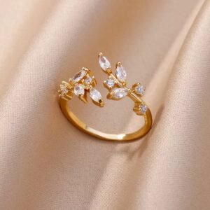 gd 261027 028 laurier de lumiere leaf ring 1